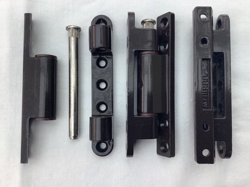 Set butt hinges - of,